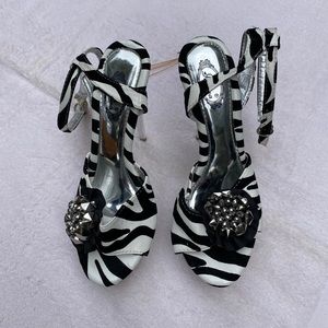 Ladies high heel shoes